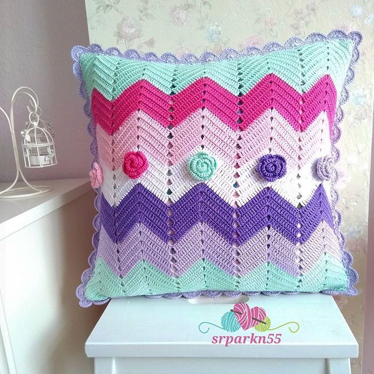 Crochet Ripple Stitch Pillow with Flower Petal Lining