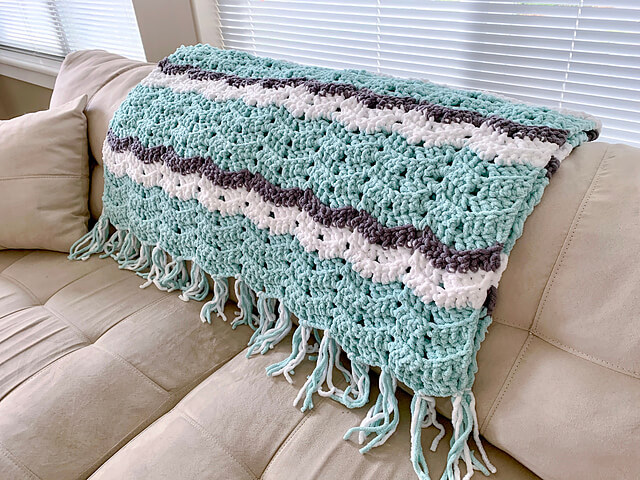 Weekend Chevron Blanket Free Crochet Pattern - Love Quilting Online